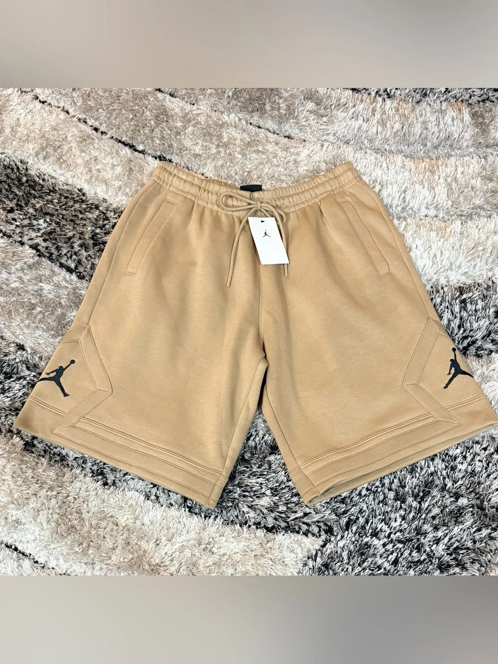 Jordan Brooklyn Fleece Tan Oversized Fit Jumpman Shorts Men’s Medium NWT
